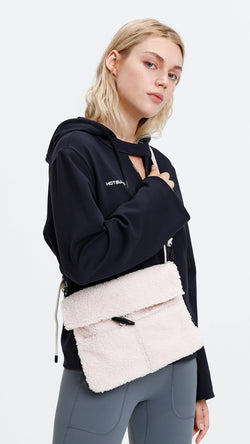 HOTSUIT Agender Fleece Sling Bag